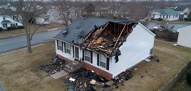 Why Choose Us for Selling Damaged House in Fort Lupton, CO?