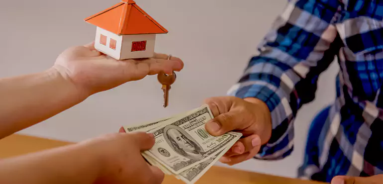 Why Cash Buyers Love Off Market Homes Too in Stratmoor, CO?